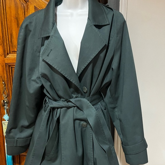 London Fog Forest Green Trench Coat vintage. - Picture 1 of 3